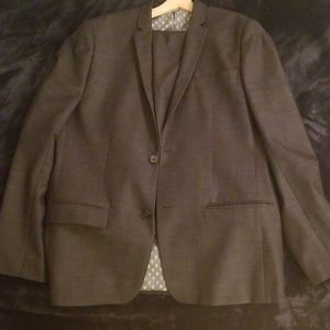 Perry Ellis 2 peice suit